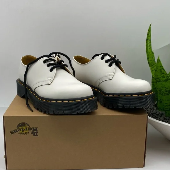 Dr. Martens | Shoes | Dr Martens Unisex 461 Bex Smooth  display picture 1